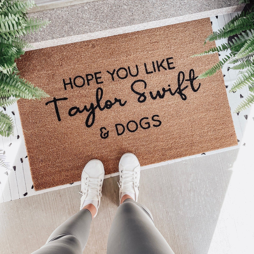 Top 7 Taylor Swift-Inspired Doormats for Swifties
